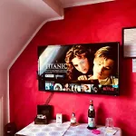 Travel For Business, Perfect. 300mbit, Smart Tv