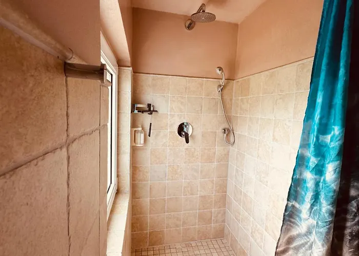 Travel For Business, Perfect. 300mbit, Smart Tv * ボン